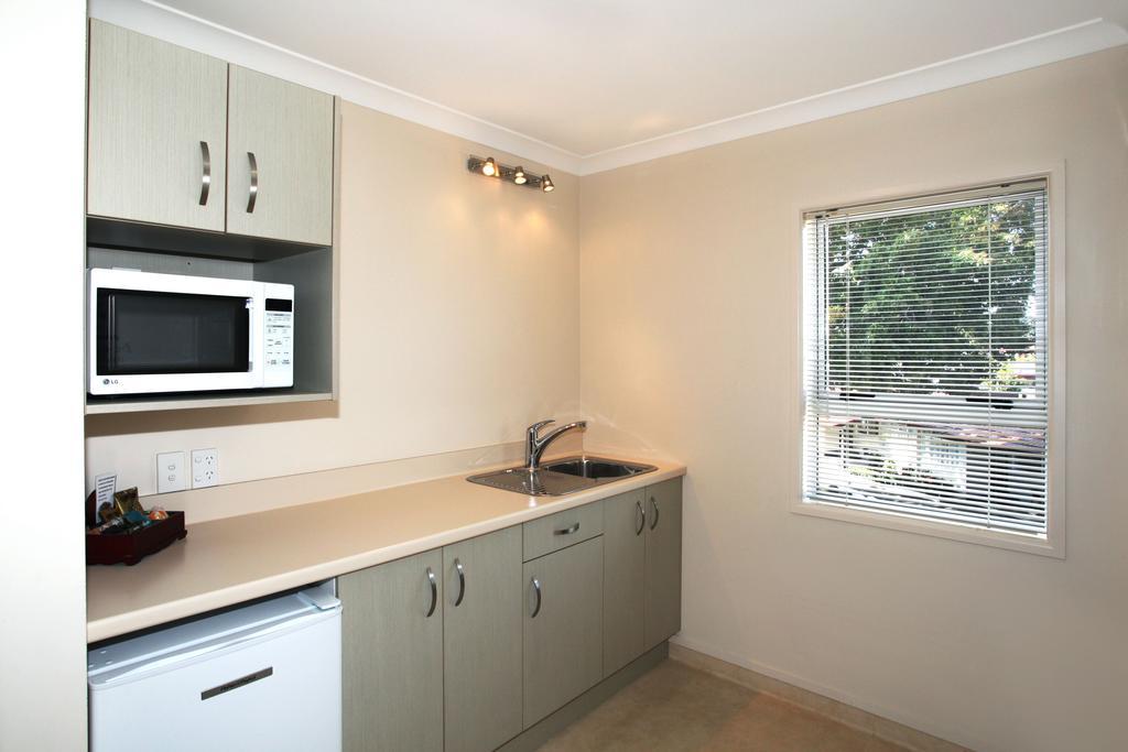 Touchwood Motor Lodge Pukekohe Phòng bức ảnh