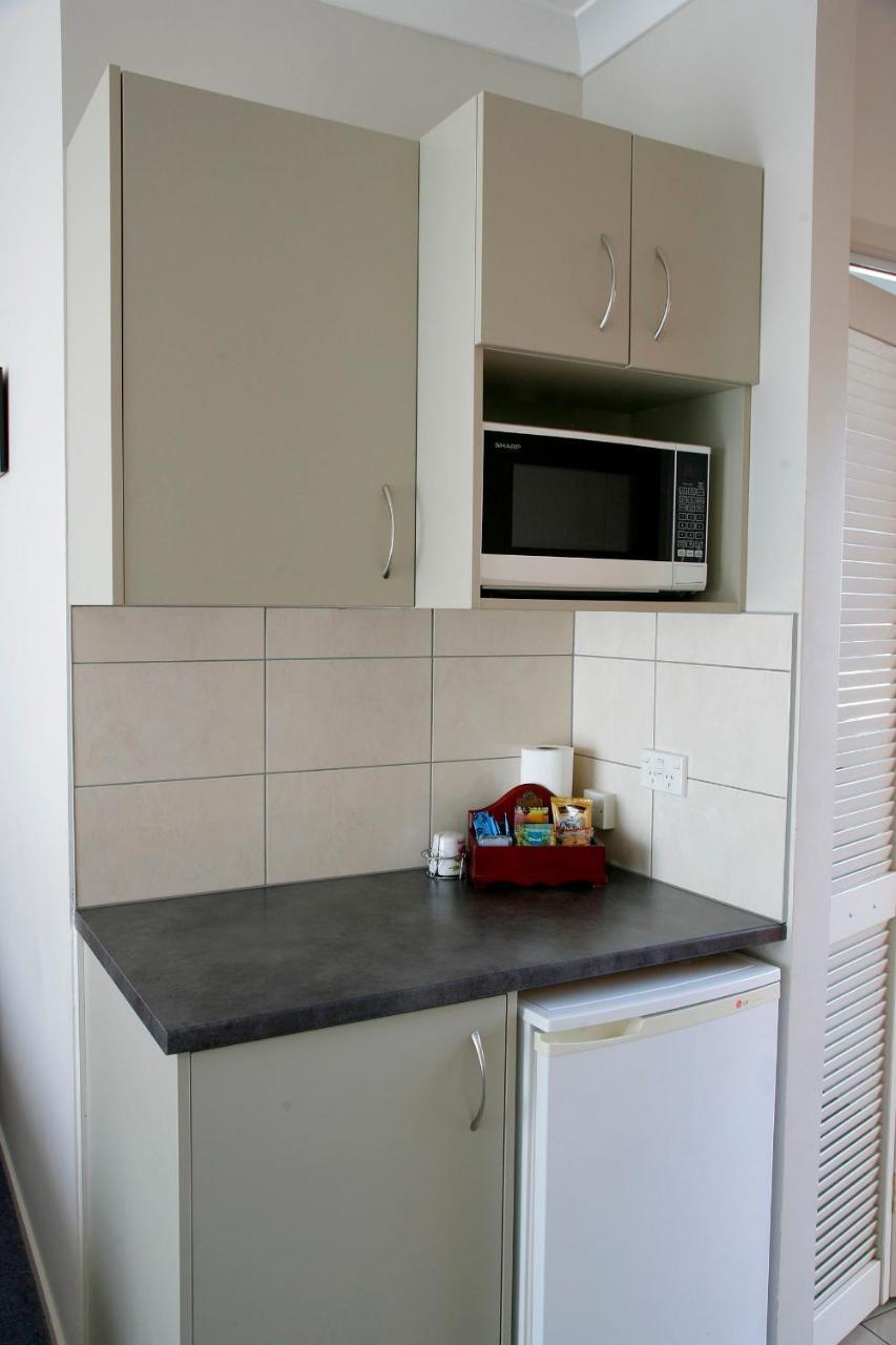Touchwood Motor Lodge Pukekohe Ngoại thất bức ảnh