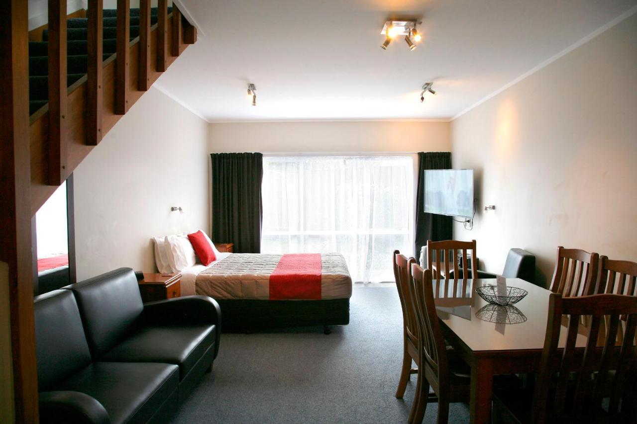 Touchwood Motor Lodge Pukekohe Ngoại thất bức ảnh