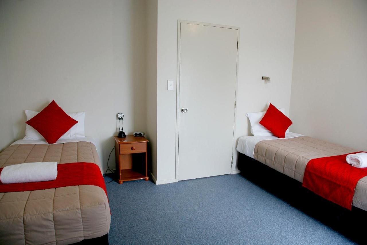 Touchwood Motor Lodge Pukekohe Ngoại thất bức ảnh
