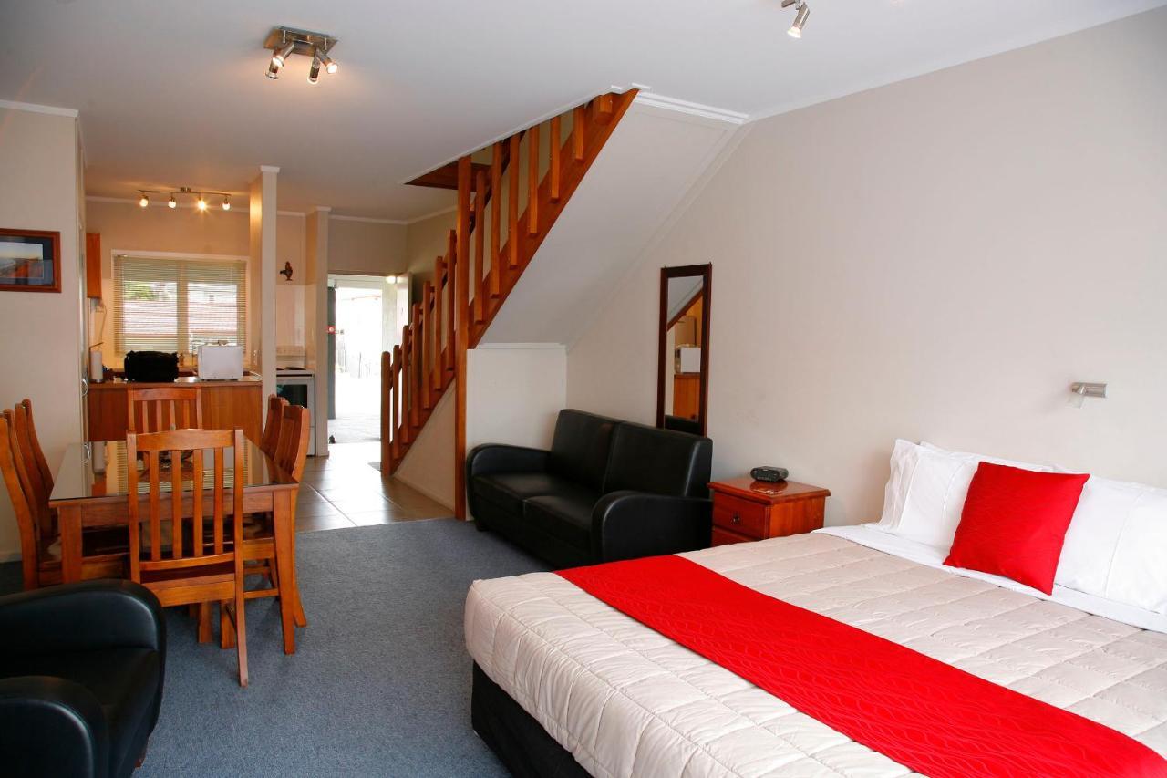 Touchwood Motor Lodge Pukekohe Ngoại thất bức ảnh